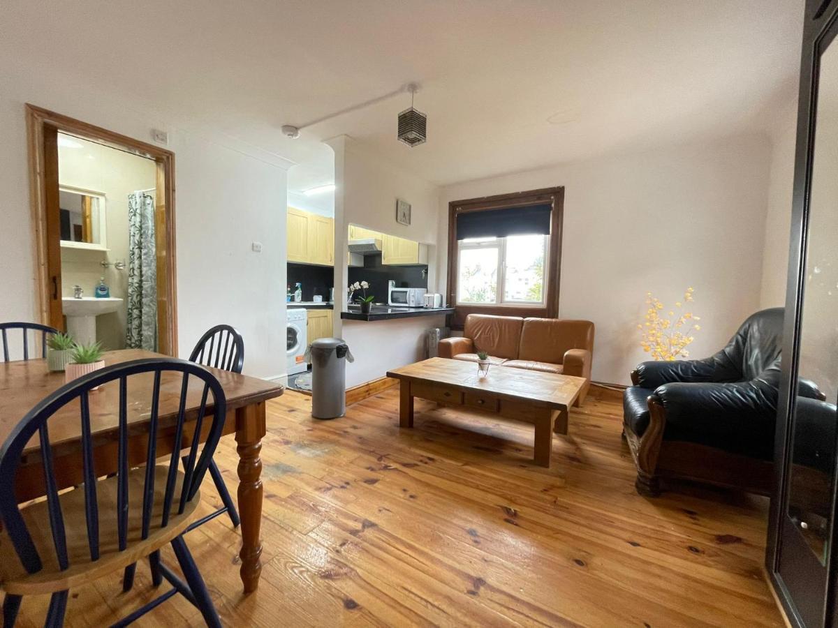 Lovely With En-suite In Stratford * Londres