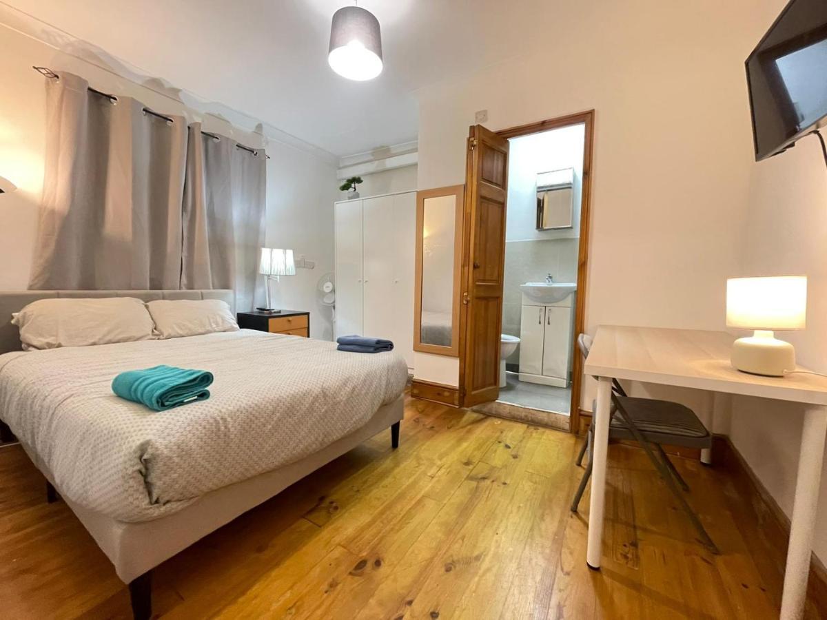 Habitación en casa particular Lovely With En-suite In Stratford