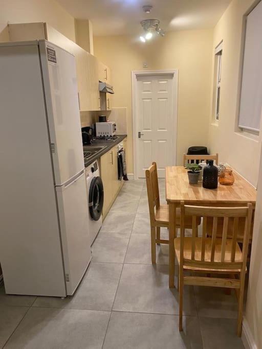 Appartement Flat 11 Brixton Hill, 1 Bedroom, 1 Bathroom Flat Londen