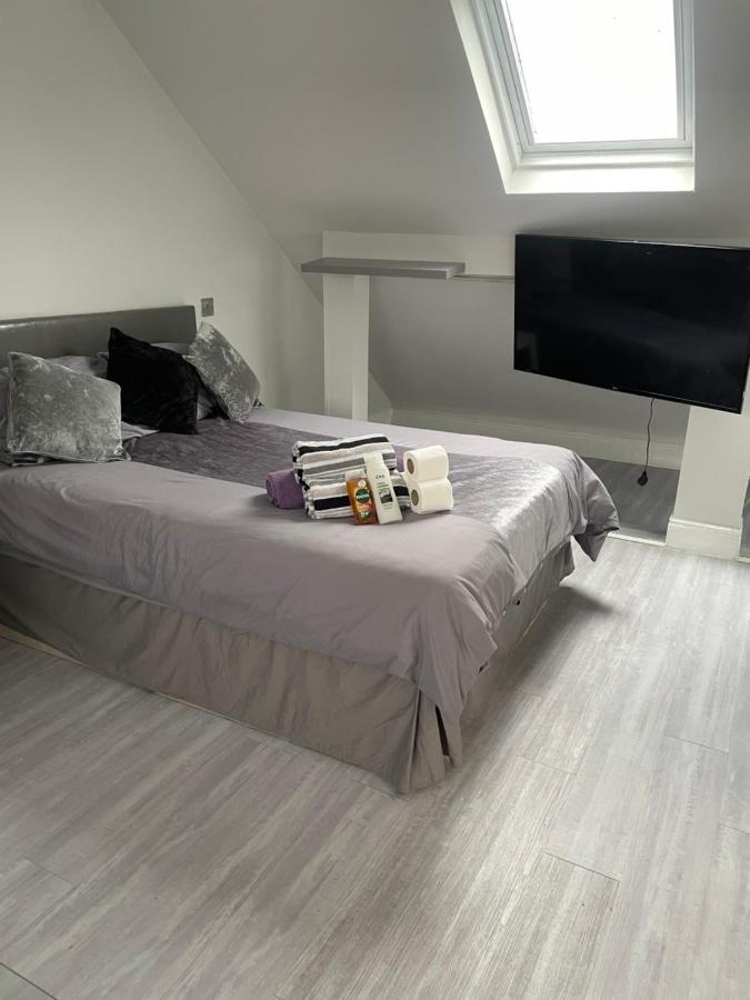 Newly Renovated In Acton *