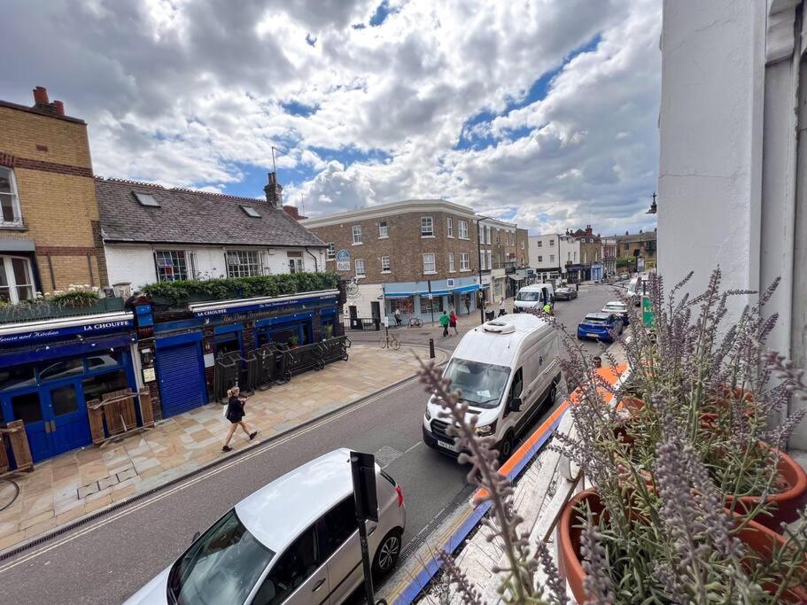 Bijou Flat On Broadway Market Apartment *