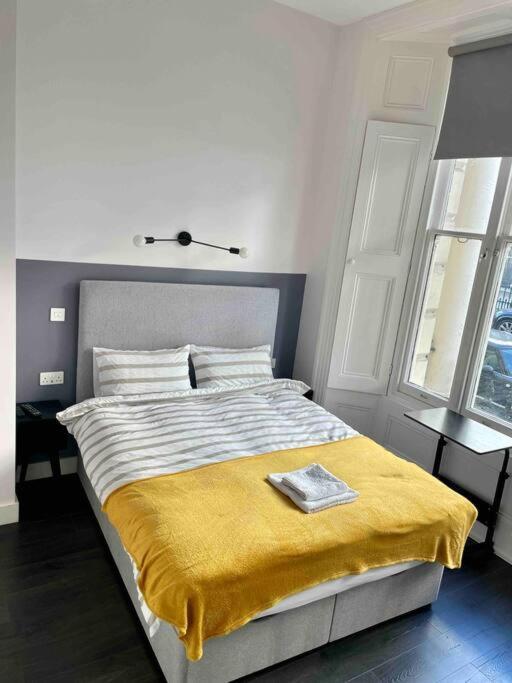 Small Studio In Notting Hill Londres