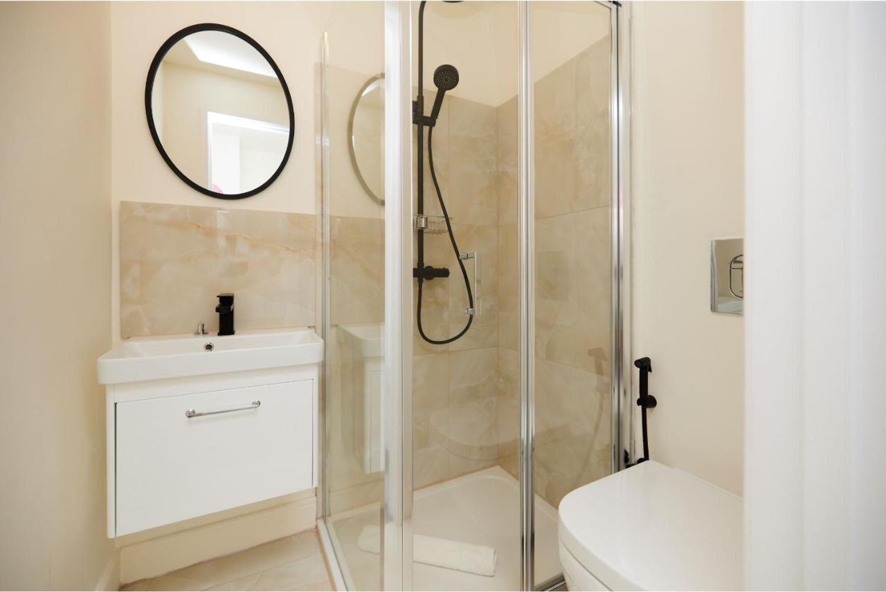 The Battersea Crib - Dazzling 3bdr Flat With Garden * Londres