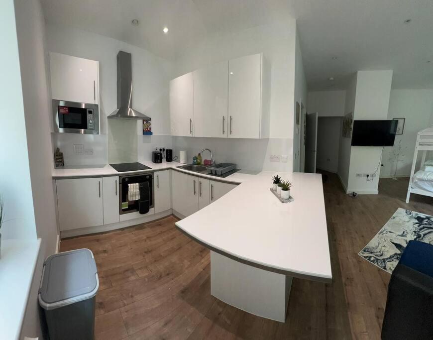 Cozy Studio In Dp118 Apartment London