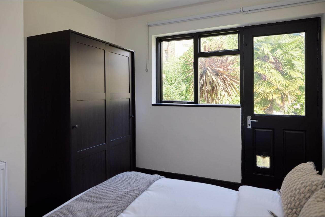 The Battersea Crib - Dazzling 3bdr Flat With Garden Appartement