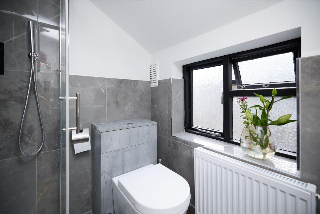 The Battersea Crib - Dazzling 3bdr Flat With Garden * Londres