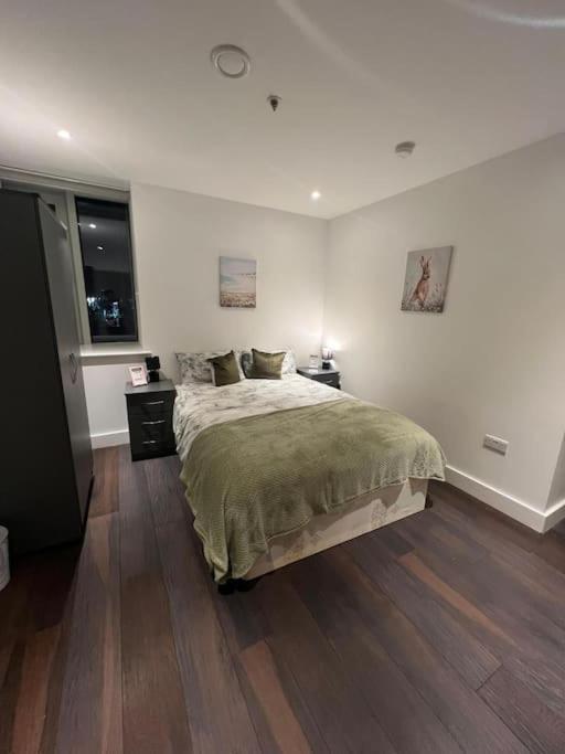 Appartement Lovely Sleep 8 Flat 20 Mins Bp153 *