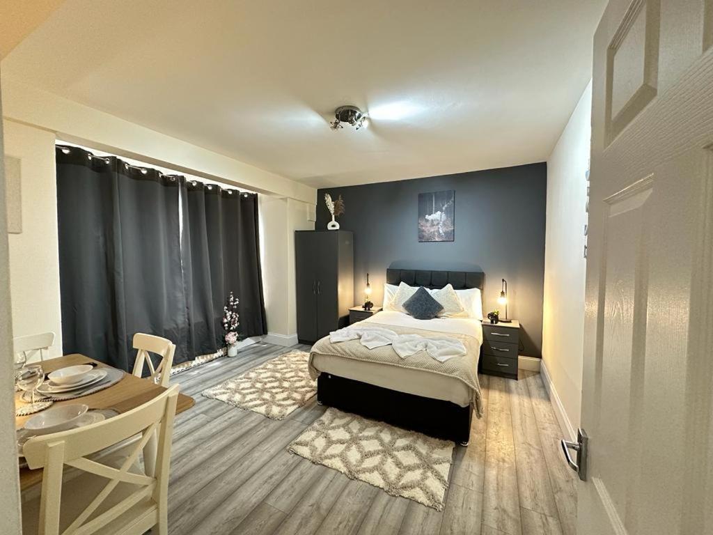 Apartamento Stourcliffe 2 Bedroom Flat *