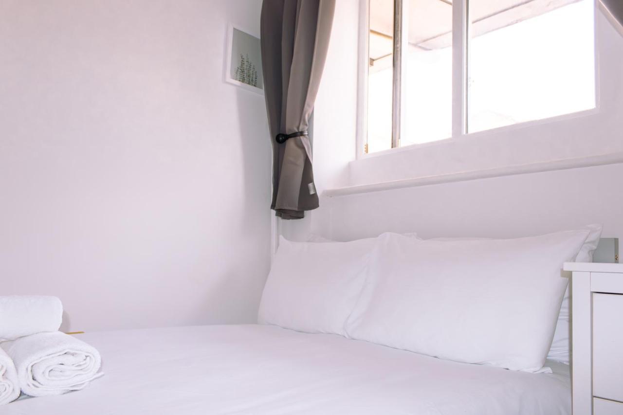4 Bedroom Near Centre 2-min Walk To Metro !! Business & Family Friendly!! Apartamento *