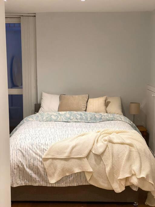 2bdr Modern In Hammersmith West Londres