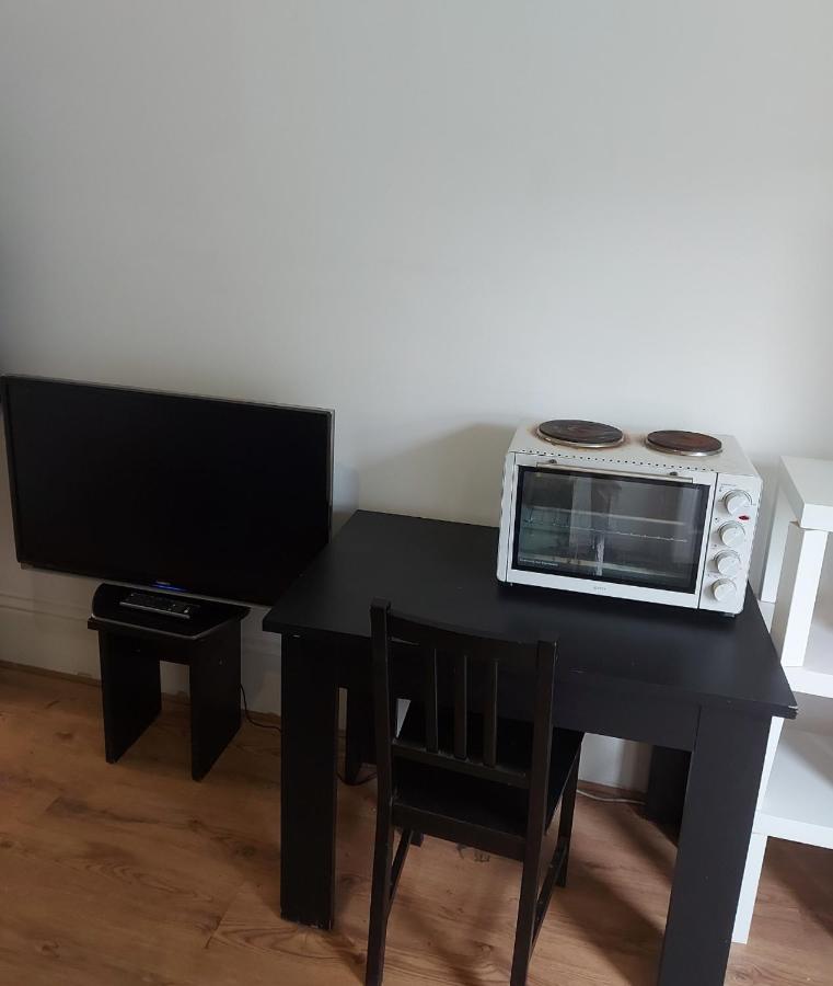W13 X Weekly Monthly Discount * Londres