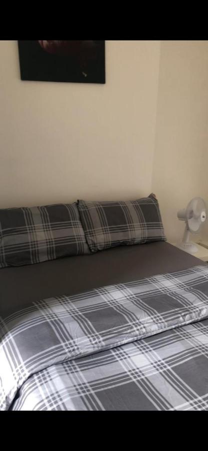 W13 X Weekly Monthly Discount Habitación en casa particular *