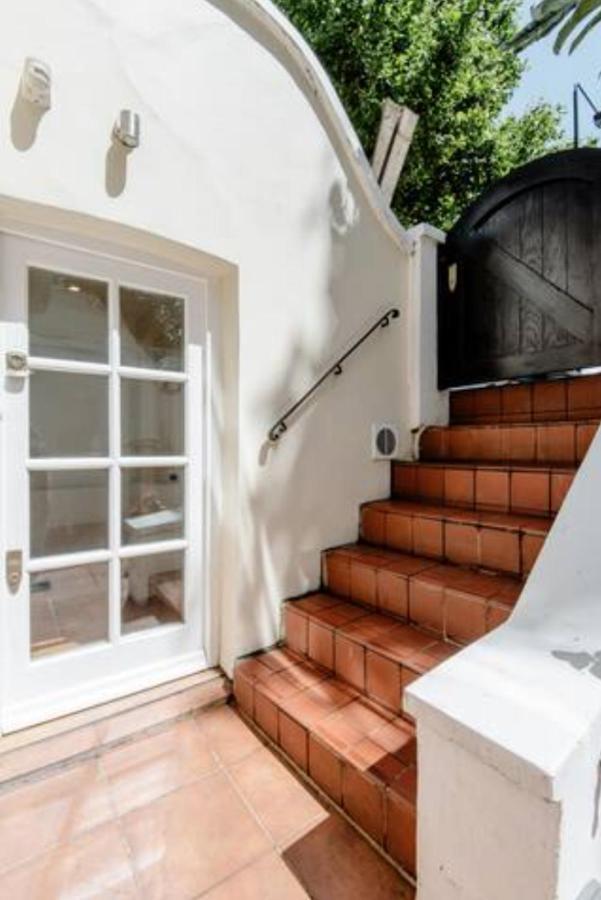 Well-positioned Flat Appartement