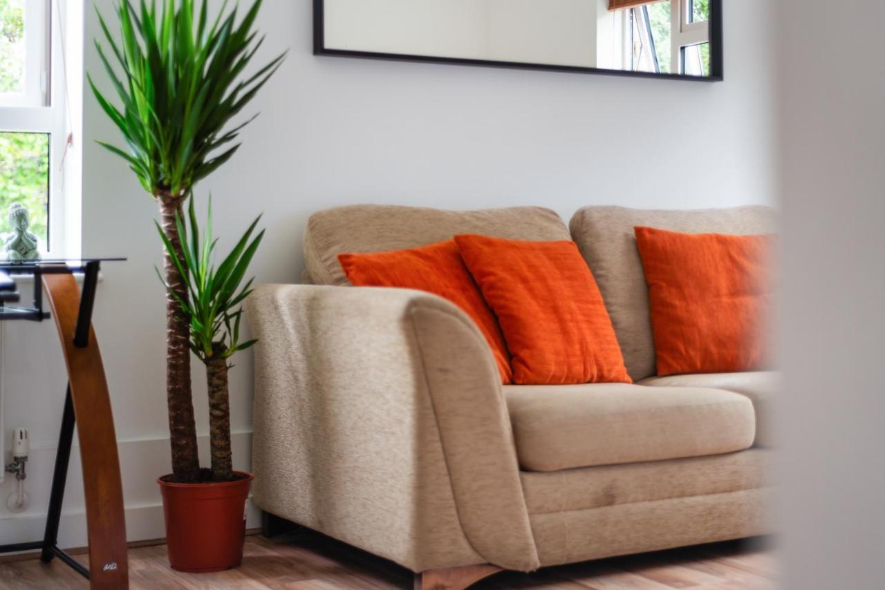 Spacious, Quiet And Modern Appartement Londen