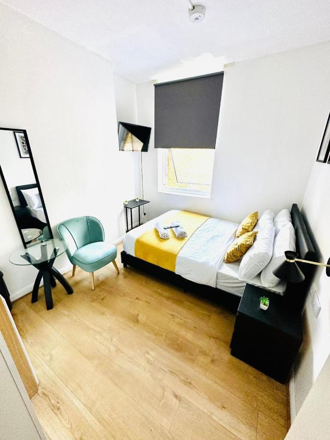 Private Studio Flat In * Londres