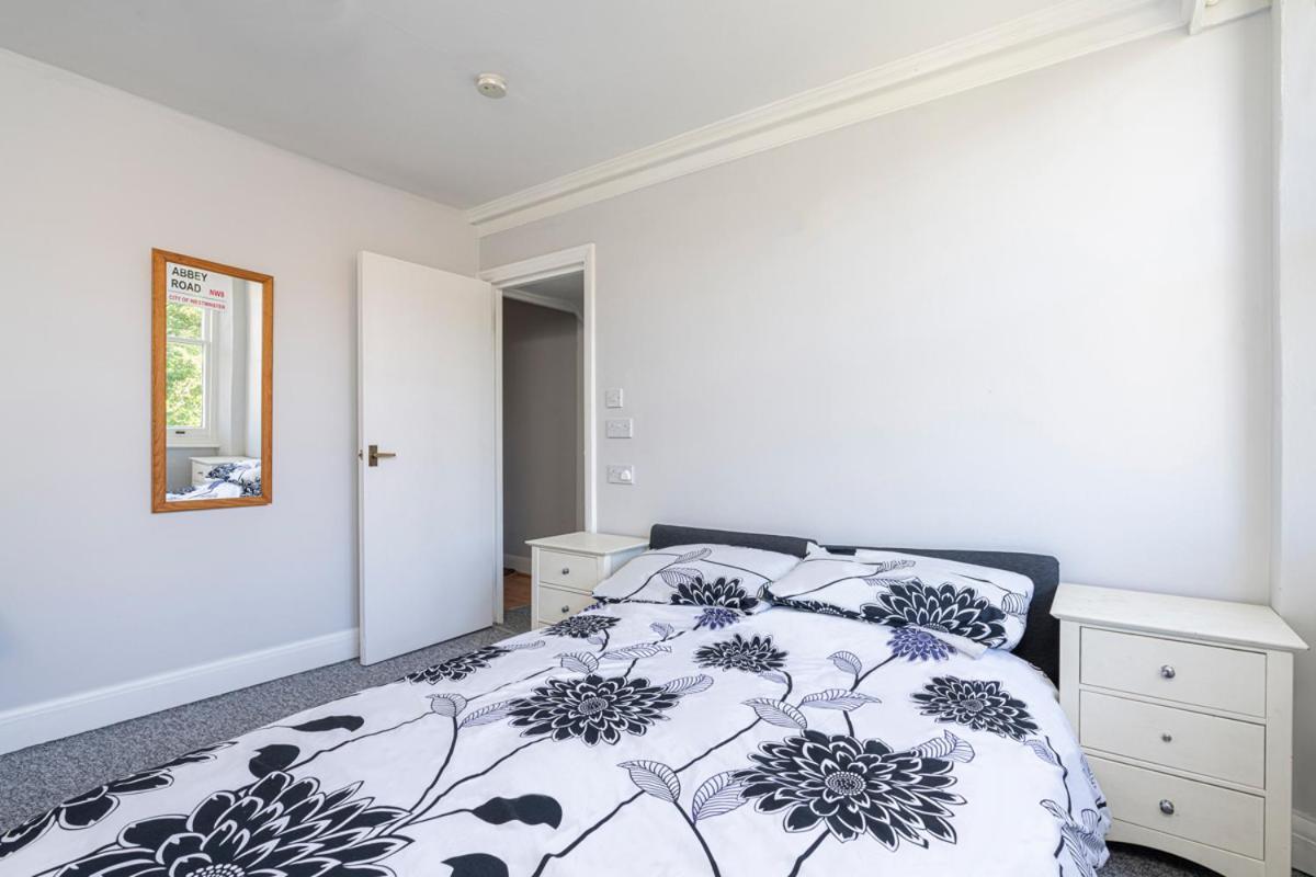 Joivy Bright Apt In West Hampstead Londres