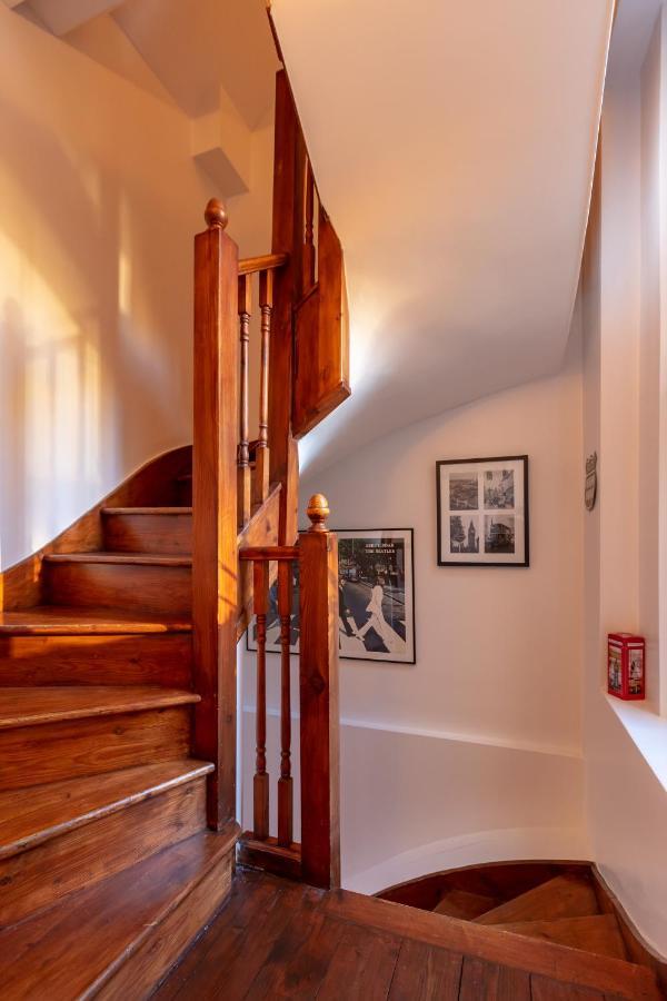 The Wanderlust - 1 Bedroom L Sleeps 4 With Sofa Bed L Prime Location Free Wifi L Perfect For Business & Leisure Travelers L 15percent Off Weekly & 20percent Off Monthly Stays! Apartment