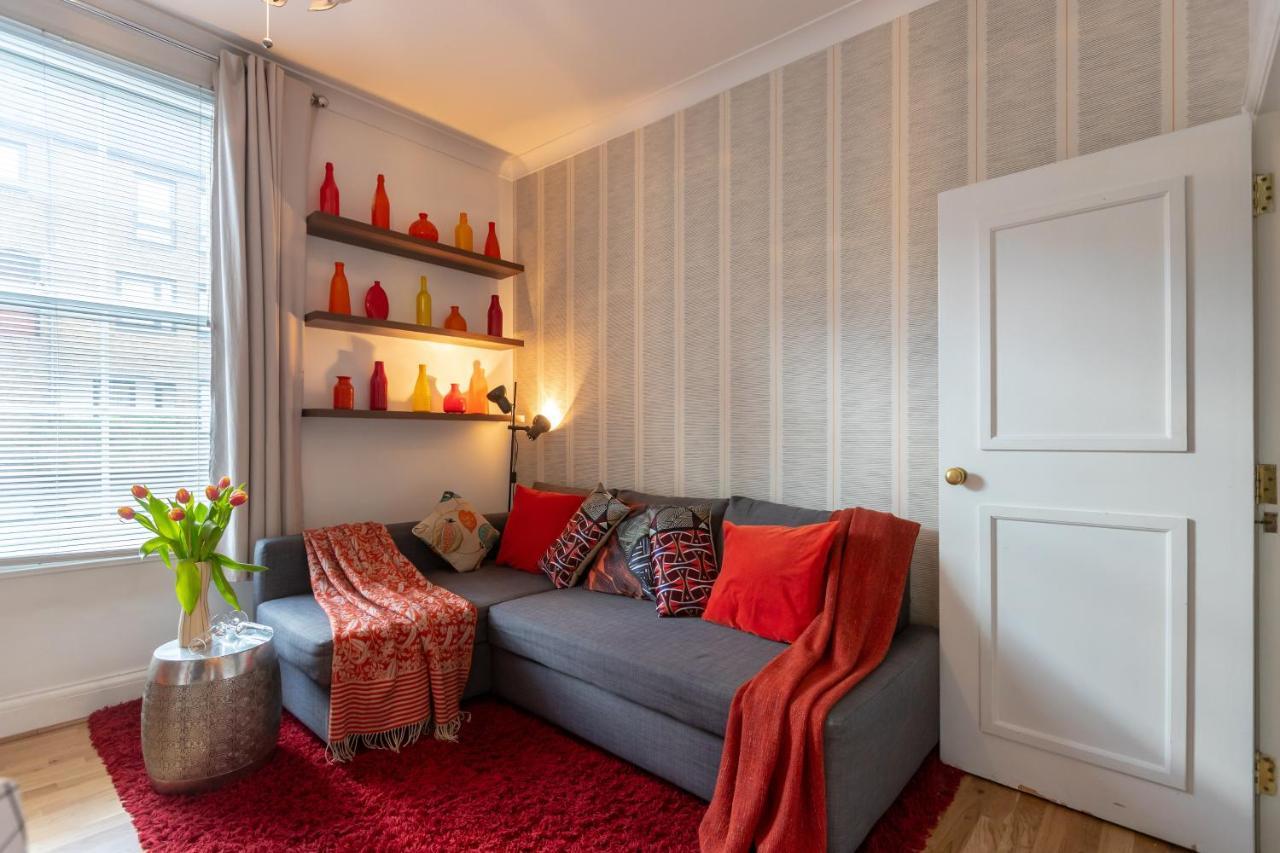 Apartment The Wanderlust - 1 Bedroom L Sleeps 4 With Sofa Bed L Prime Location Free Wifi L Perfect For Business & Leisure Travelers L 15percent Off Weekly & 20percent Off Monthly Stays! London