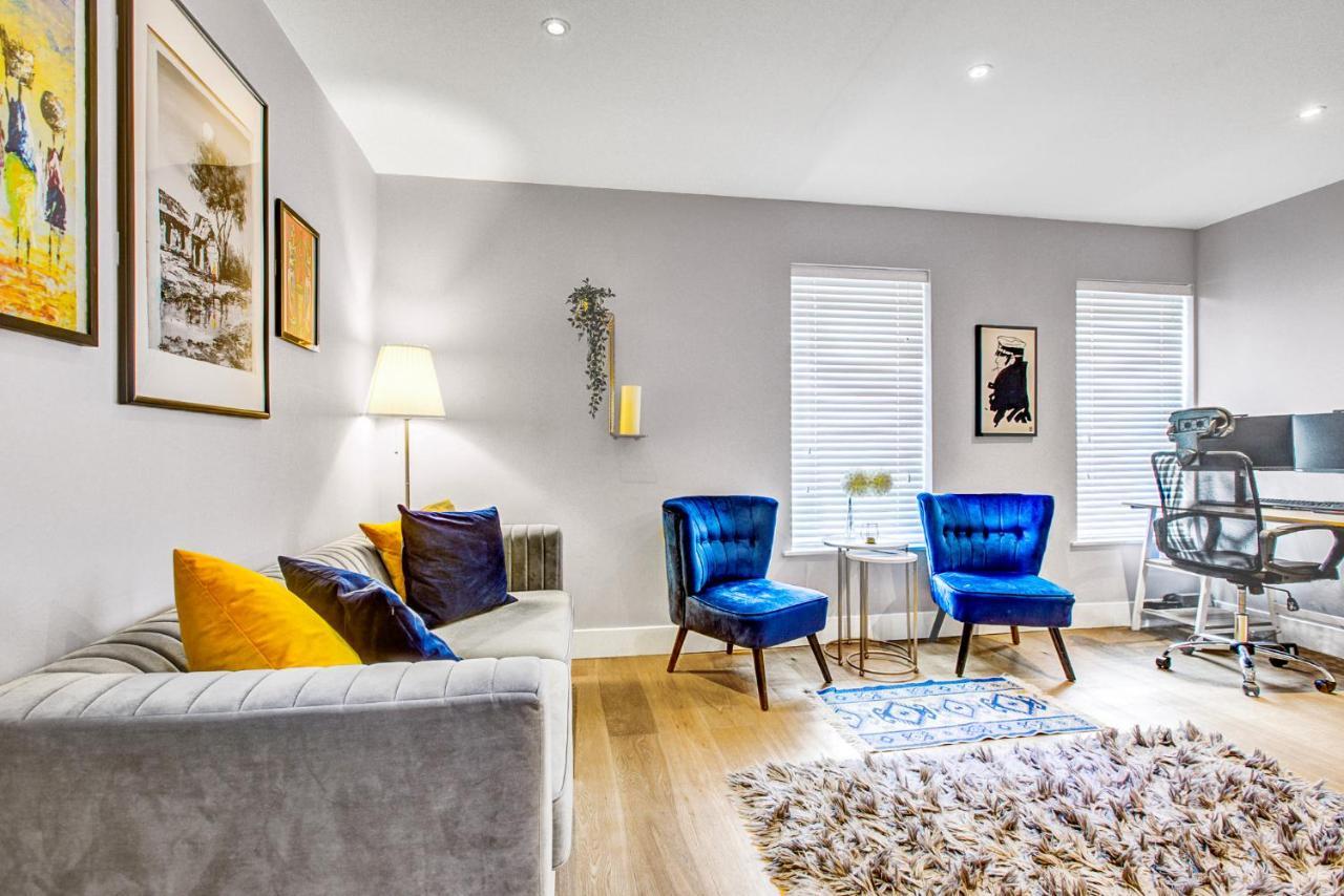 Appartement 2 Bedroom Spacious In The Heart Fulham Londen