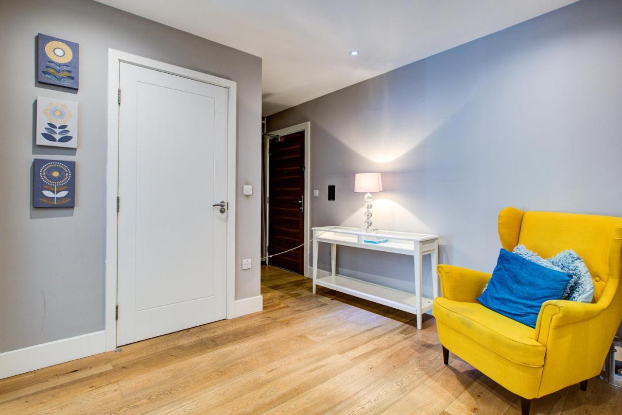 Appartement 2 Bedroom Spacious In The Heart Fulham Londen