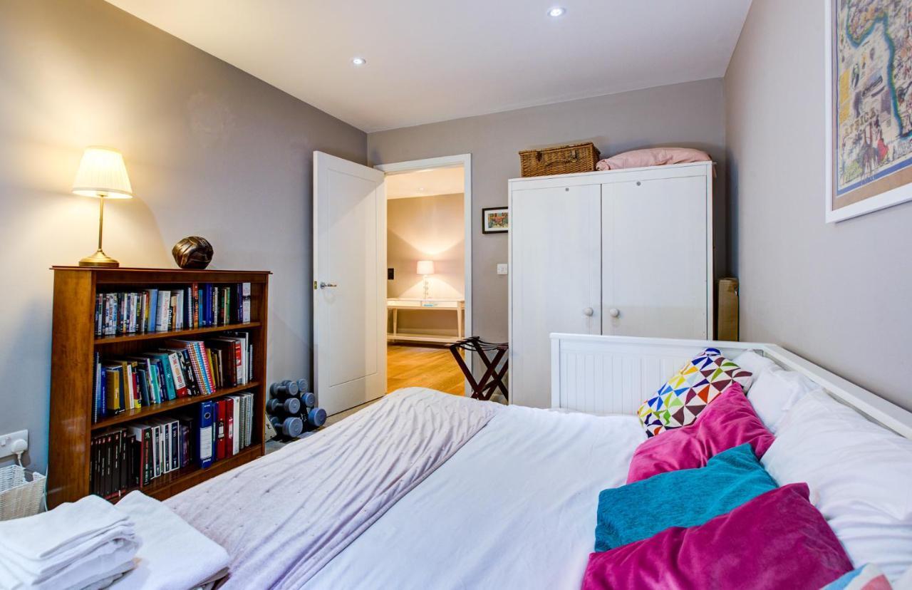 2 Bedroom Spacious In The Heart Fulham * Londen