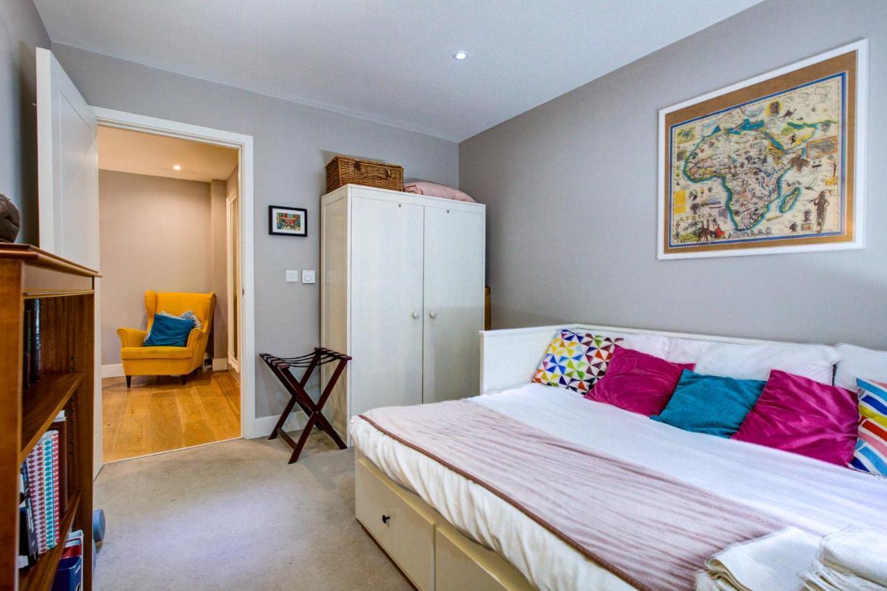 2 Bedroom Spacious In The Heart Fulham Appartement Londen