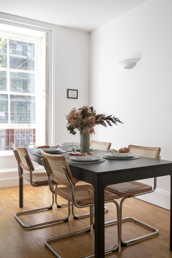 Generously Large 1 Bedroom In Farringdon *