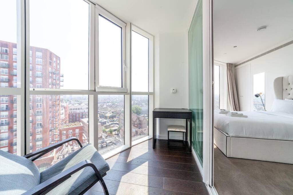Bright 2br, 2bth Apt, 9 Elms Apartamento Londres