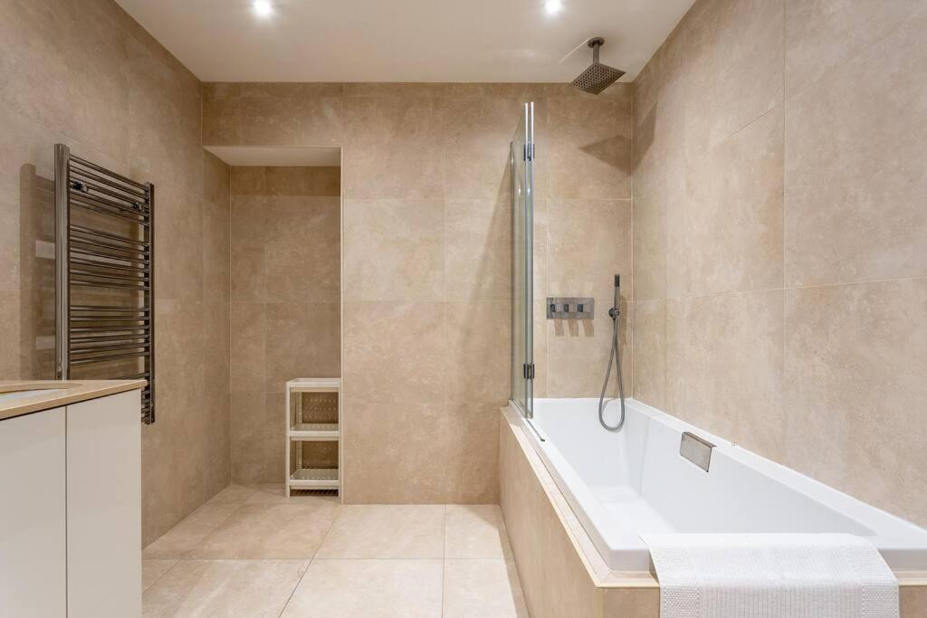 Luxury 2 Bedroom Flat In Holborn Apartment