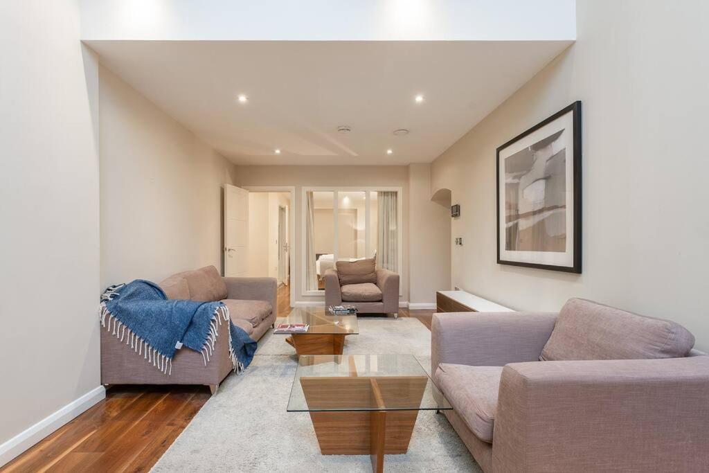 Luxury 2 Bedroom Flat In Holborn London