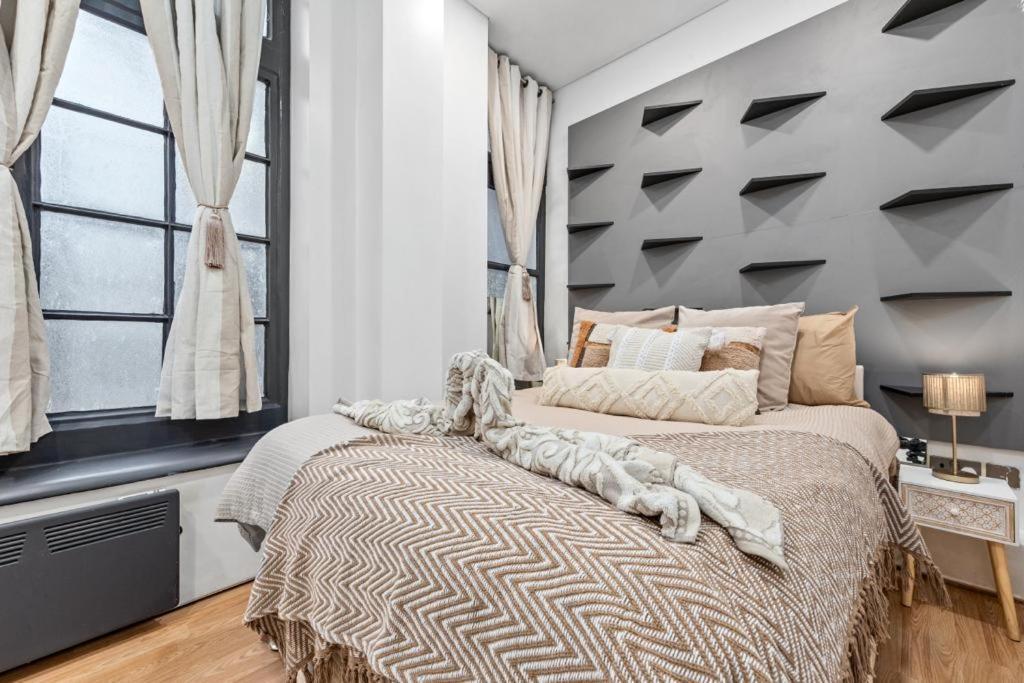 Harrods Knightsbridge 2 Bedroom Flat Kb15
