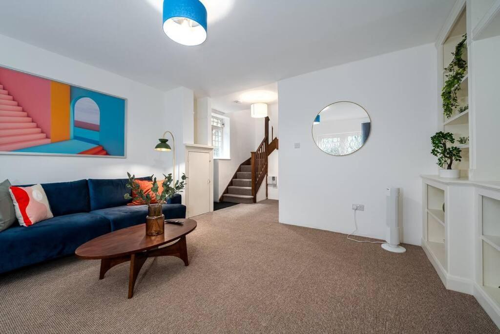 Guestready - Natural Essence In * London