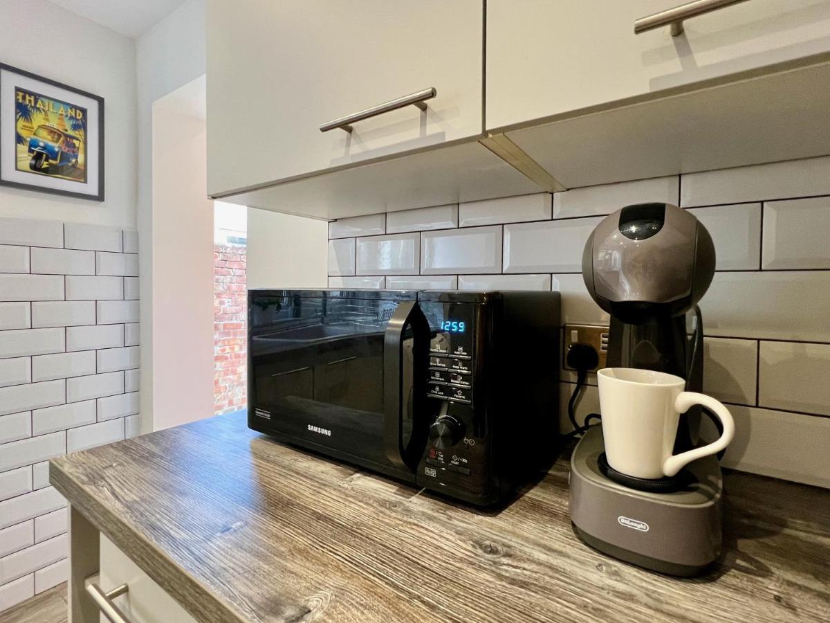 Clarence House 3 Bedrooms 8min To Station E17 North East Сasa de vacaciones Londres