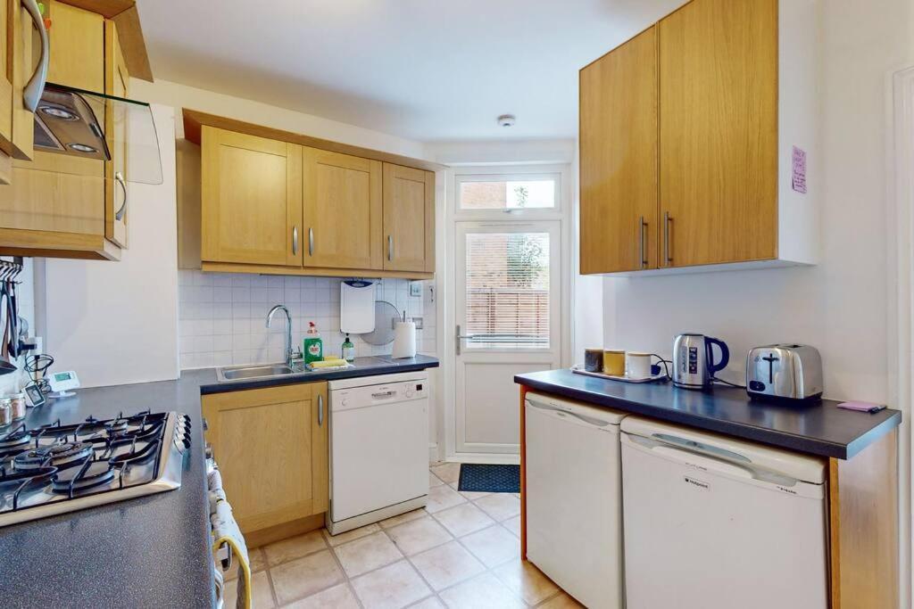 Apartamento Spacious 2bd Cricklewood *