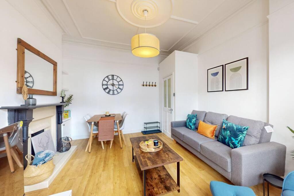 Spacious 2bd Cricklewood *