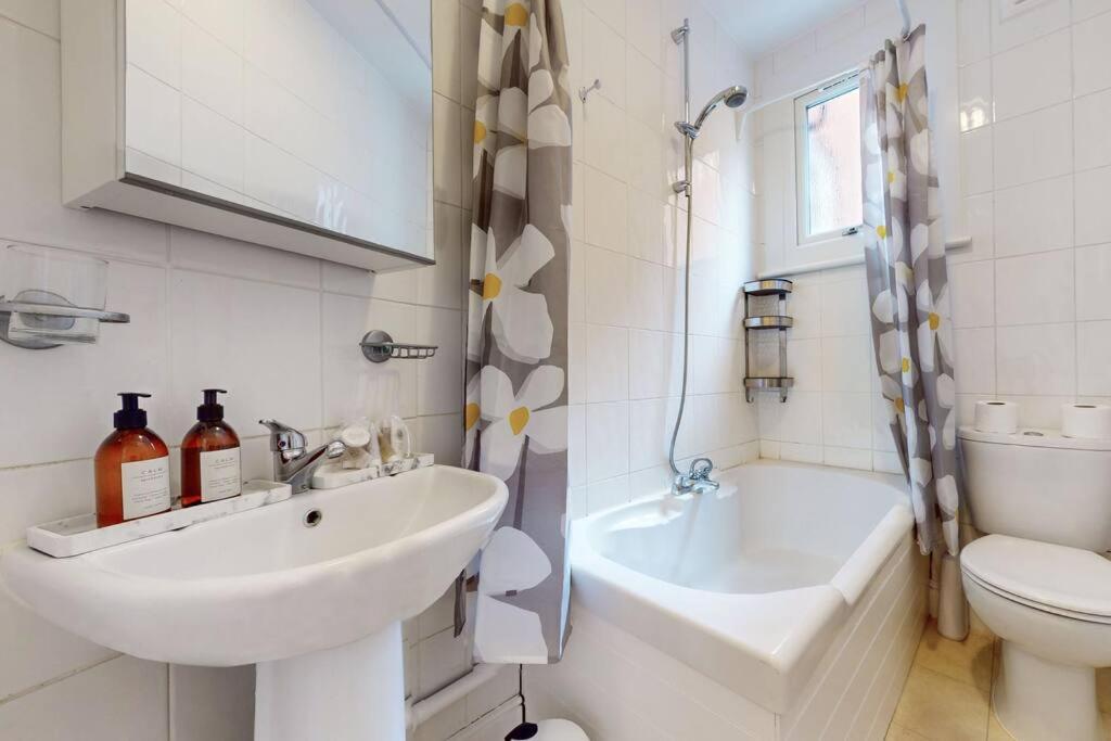 Spacious 2bd Cricklewood Apartamento *