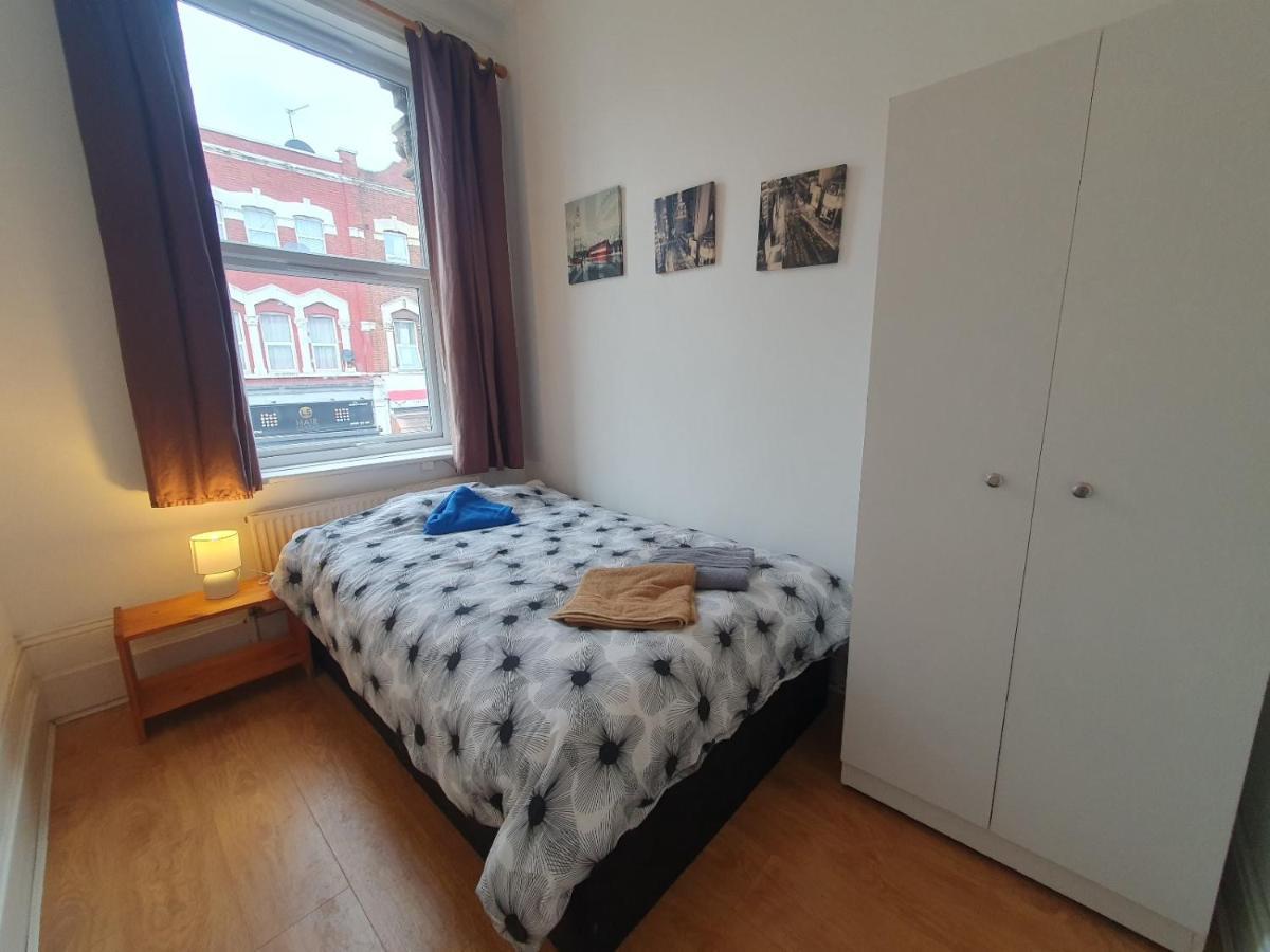 63b Willesden Lane Two Bed * Londres