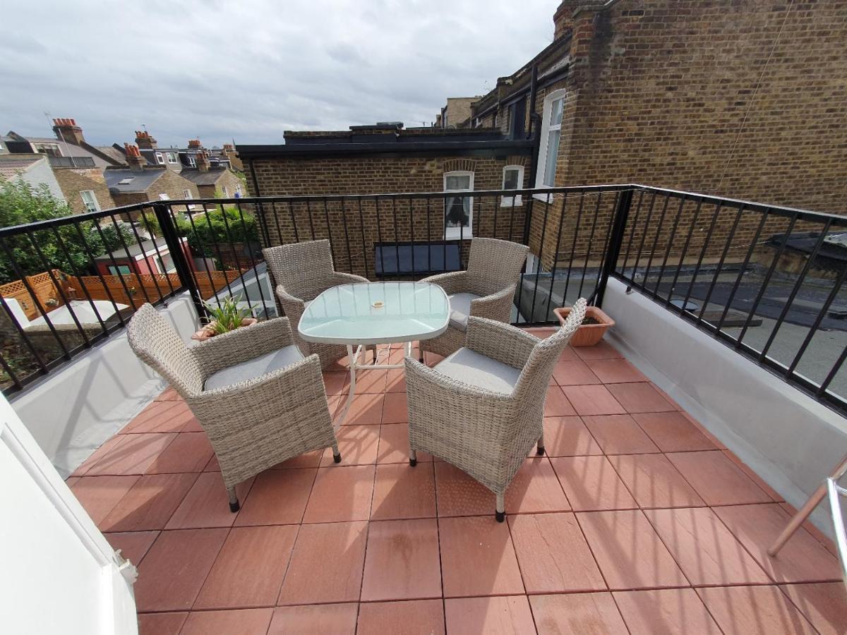 63b Willesden Lane Two Bed Apartamento *