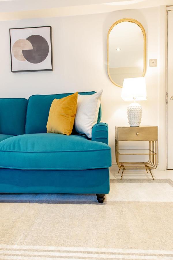 Haus Of Mason Apartment *