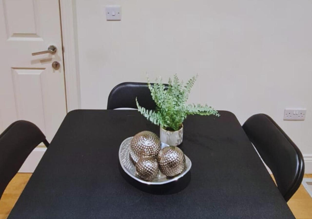 Modern 2 Bedroom In Peckham Londres