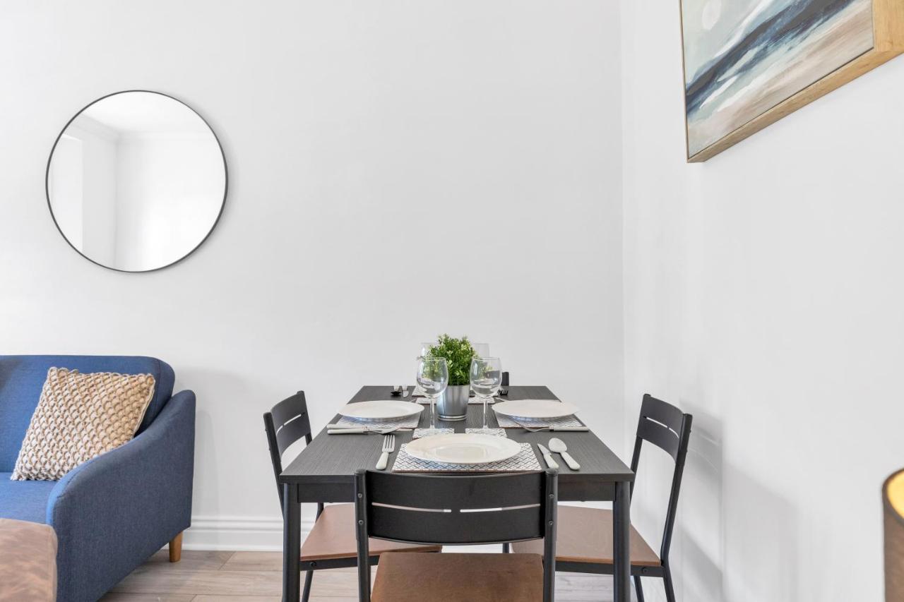 Appartement Modern Two Bedroom With Free Parking! *