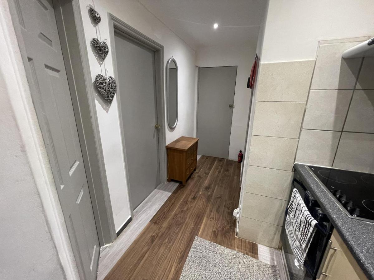 Lovely 1 Bedroom With Garden Apartamento