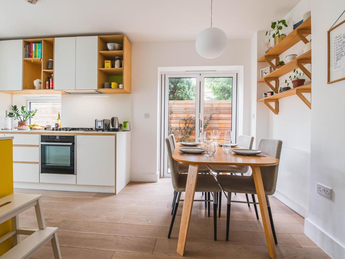 Hébergement de vacances Pass The Keys Peckham House With Garden Londres