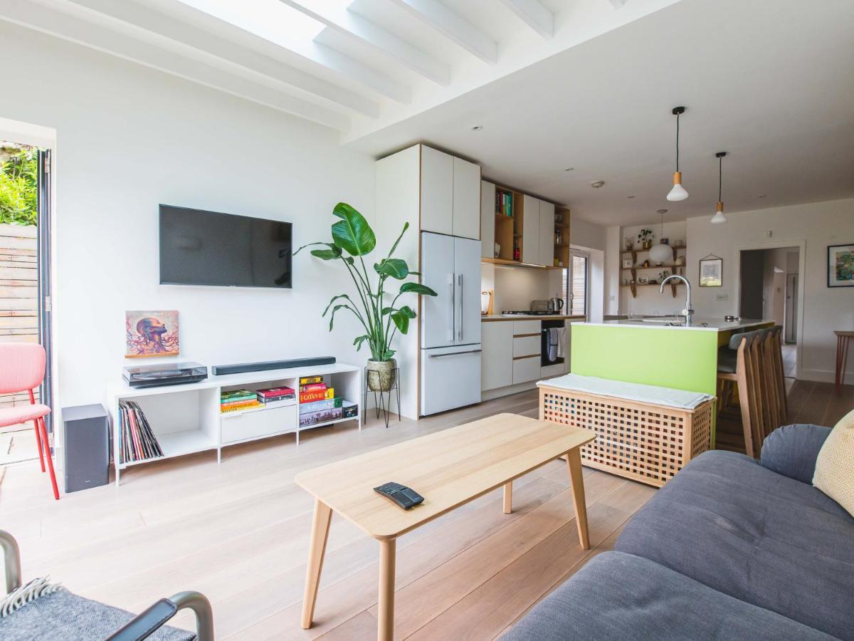 Hébergement de vacances Pass The Keys Peckham House With Garden *