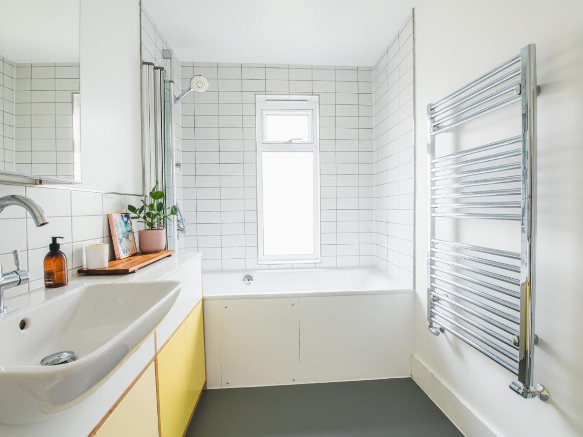 Hébergement de vacances Pass The Keys Peckham House With Garden Londres