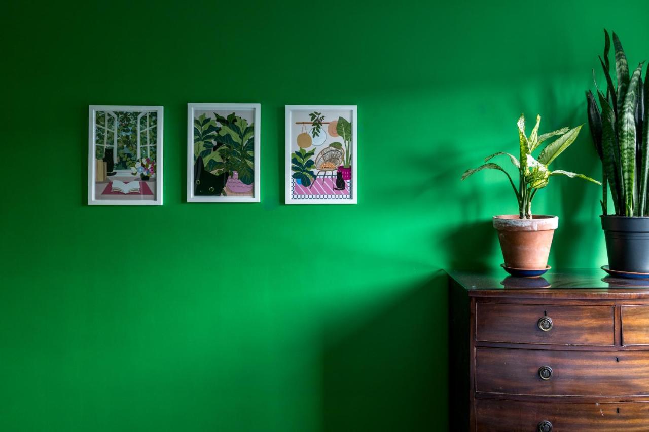 Striking Flat With Charming Garden And Desk * Londres