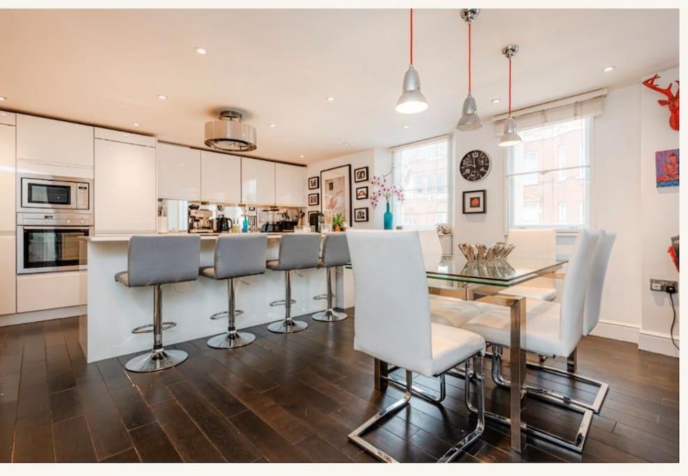 Apartment Stunning 2 Bed London