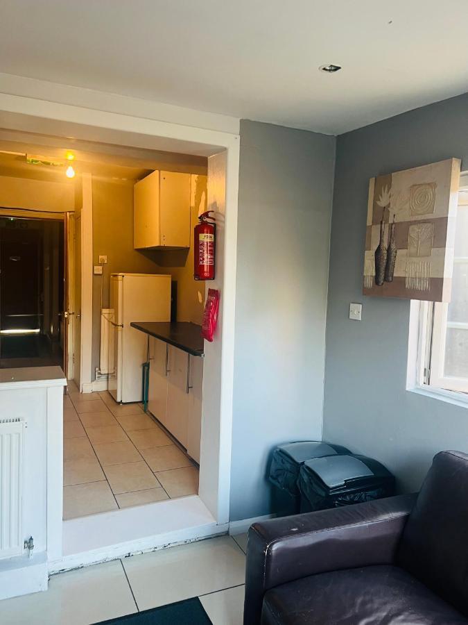 Lovely Private In Next To Hampstead, Camden, And Golders Séjour chez l'habitant