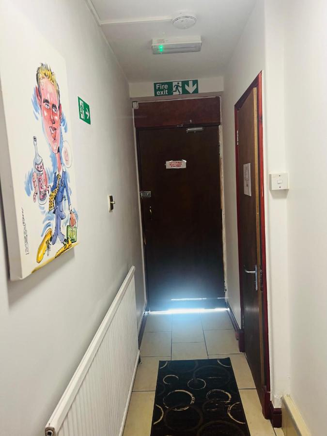 Lovely Private In Next To Hampstead, Camden, And Golders Séjour chez l'habitant *