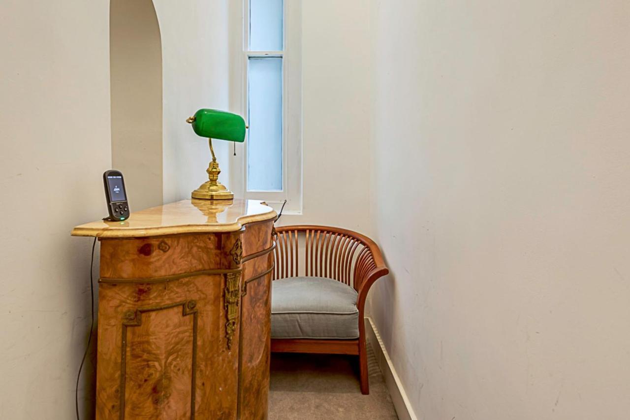Beautiful Abode In Kensington Olympia Apartamento